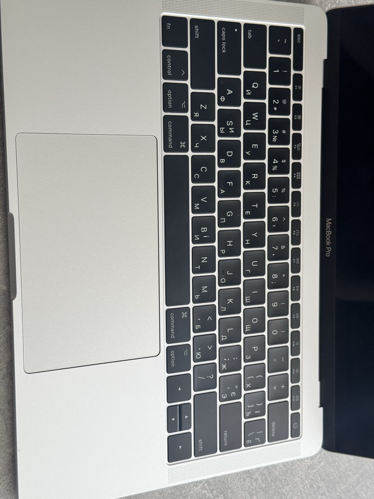 Macbook Pro 13-2107