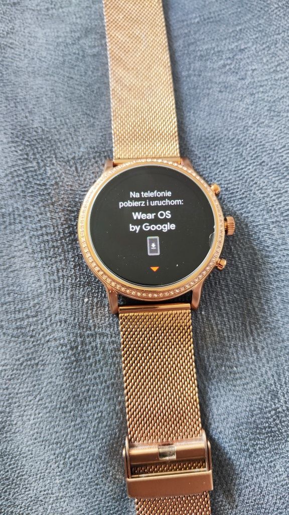Śliczny damski smartwatch Fossil Julianna FTW6054