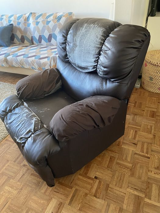 Cadeira / poltrona de massagens a uncionar bem