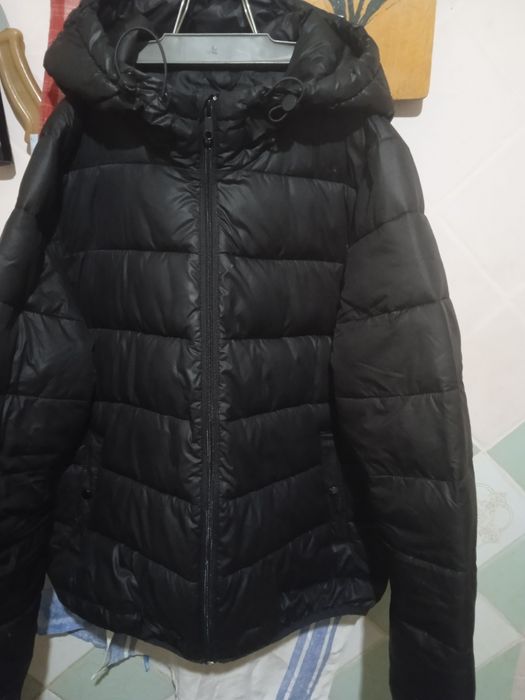 Продам жіночу красиву курточку