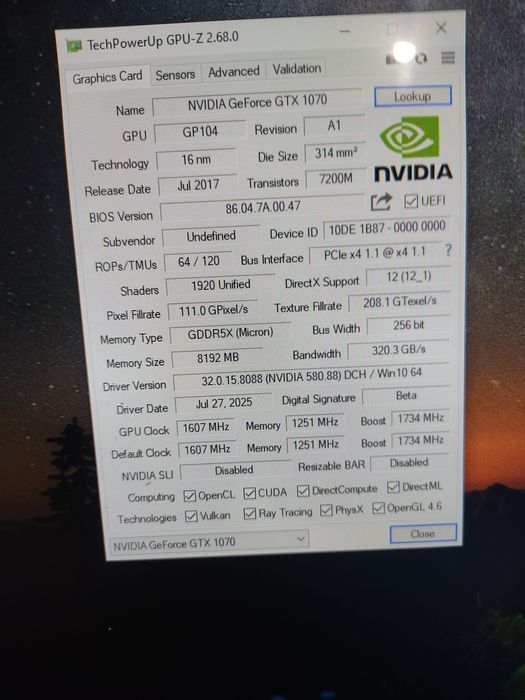 ПК тянет любые игры на высоких i3 8100 + 1070 8gb+ssd 256 16 ddr4