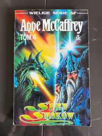 Anne McCaffrey Spiew Smoków