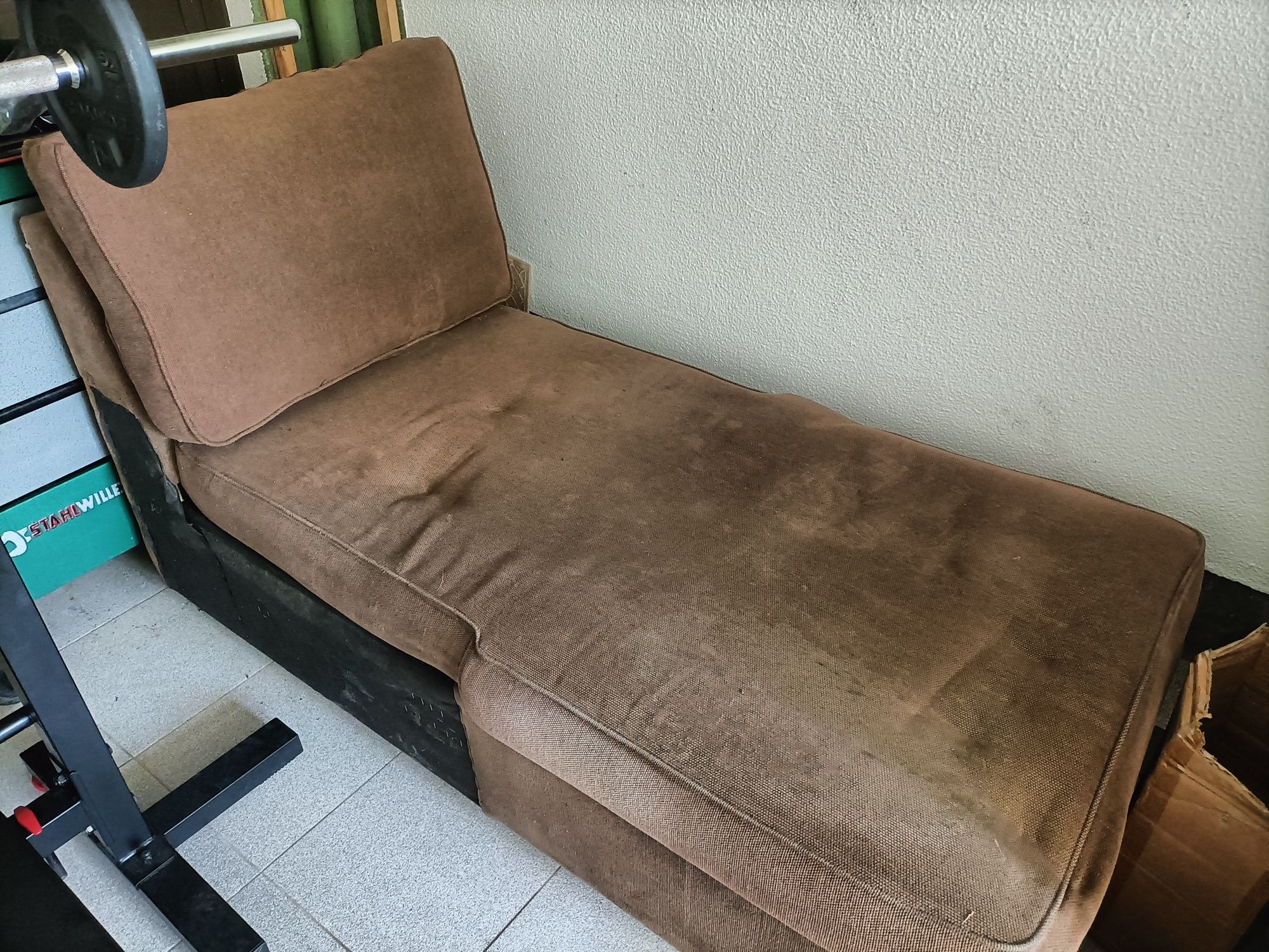 Chaise longue c/ arrumação