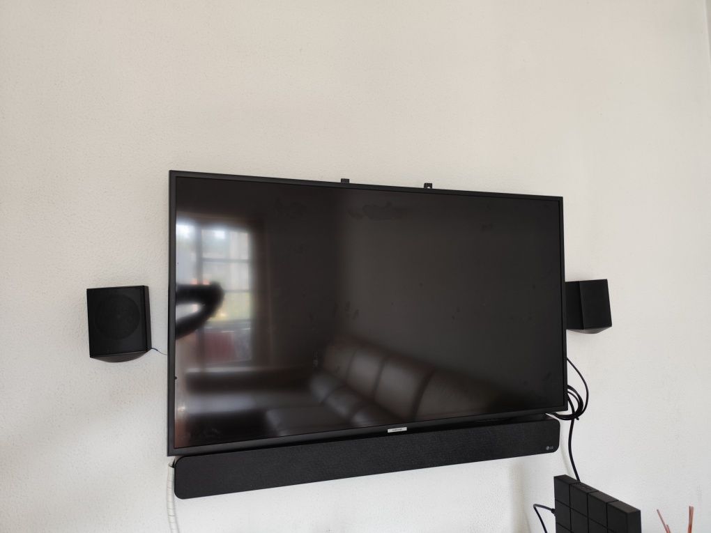 Soundbar Lg com 4 caixas