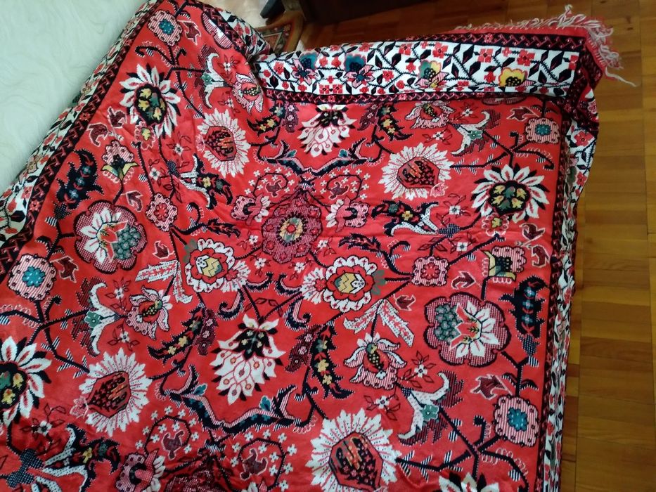 Продам новый  ковровый немецкий дивандек