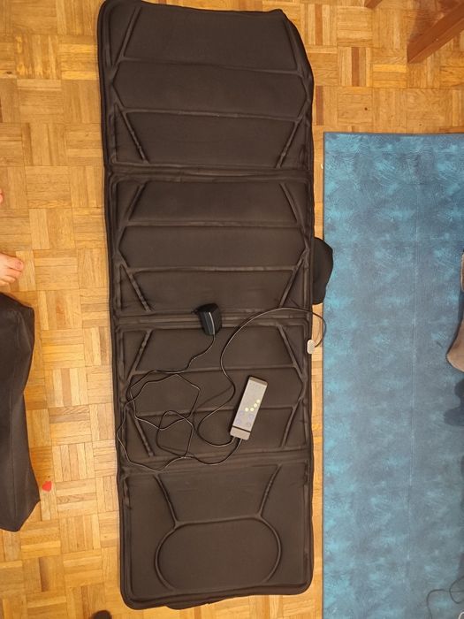 Mata masując-wibracyjna z funkcją podgrzewania