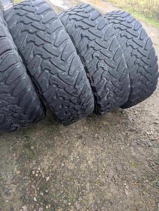 Грязьова гума Toyo Open Country 275/70 R18