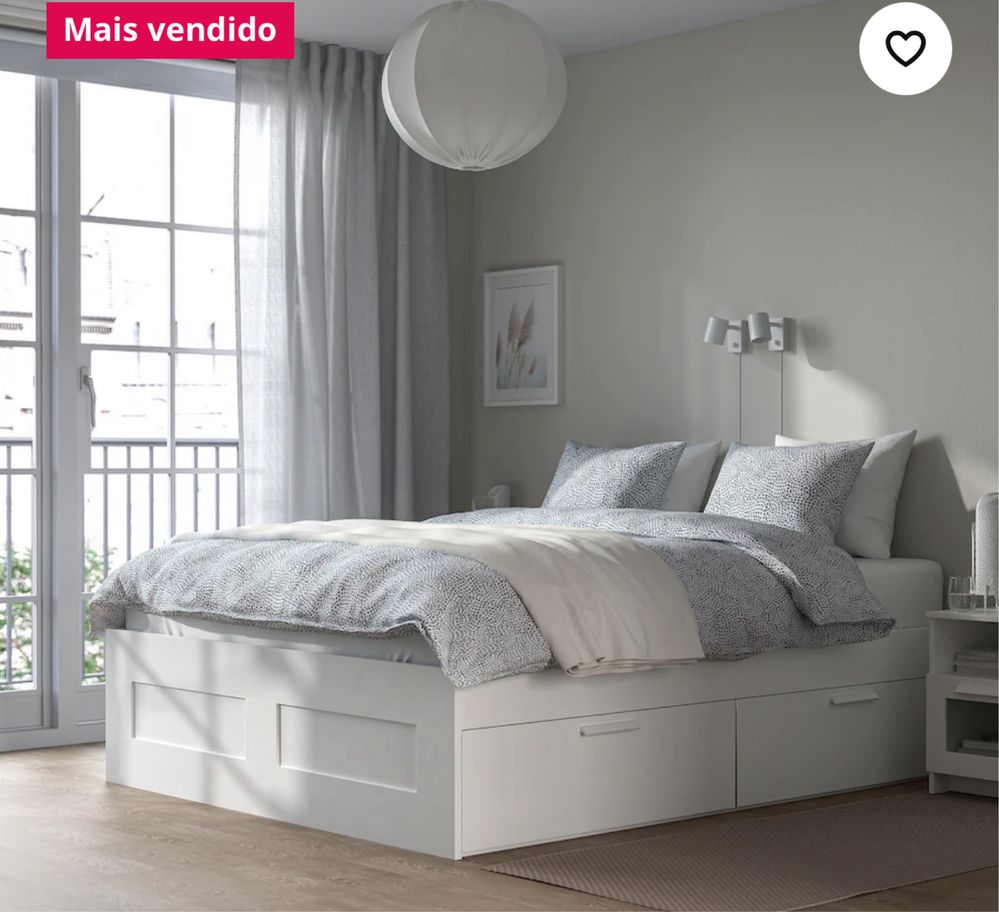 Cama com gavetas e com cabeceira