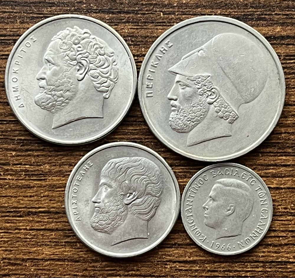 Monety Grecja widoczne na zdjeciach.