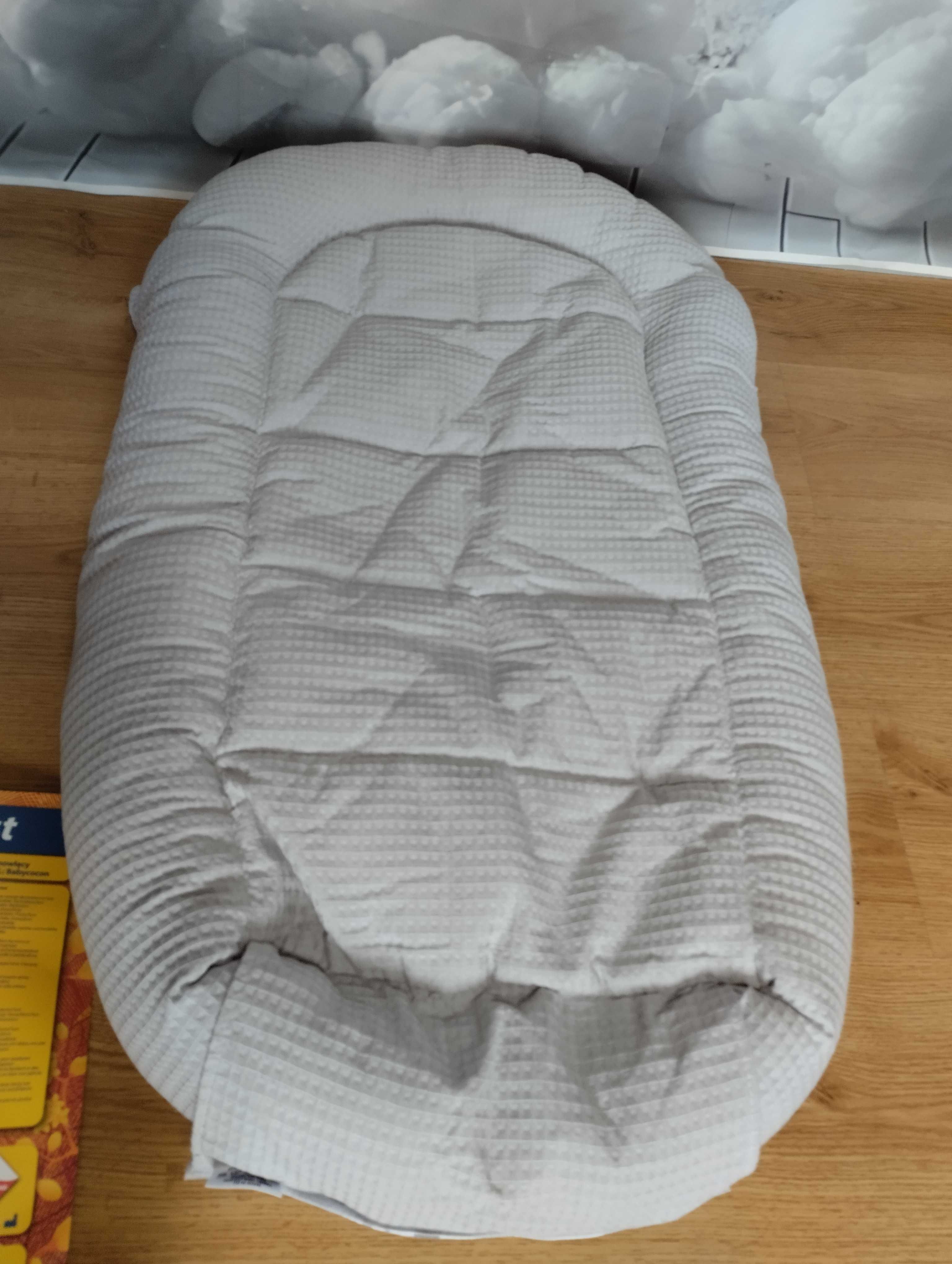 Dwustronny Kokon dla niemowląt 100% Bawełna 100x60x15cm Medi Partners