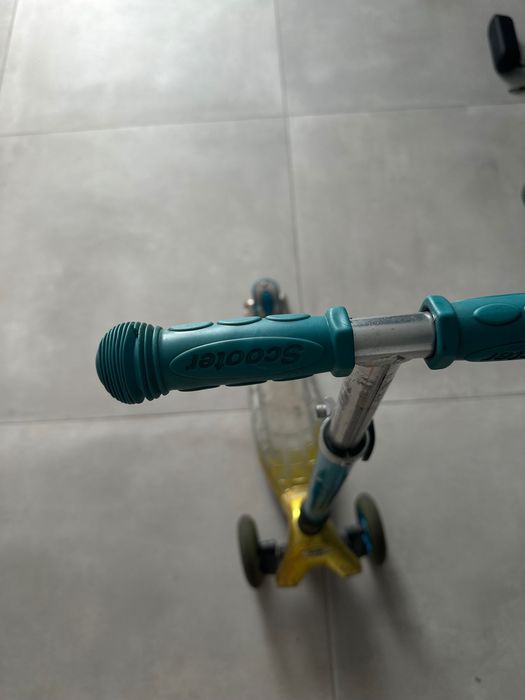 Самокат детский Bugs Hyper chameleon