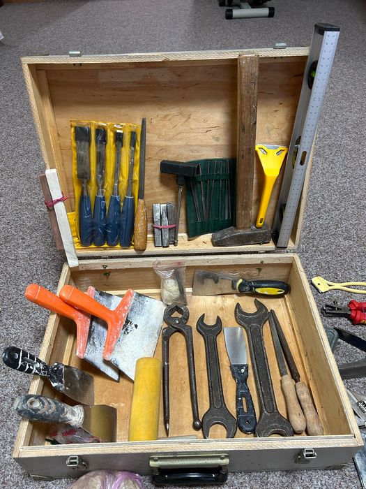 Продаю инструмент б/у