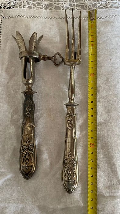 Talheres antigos em casquinha