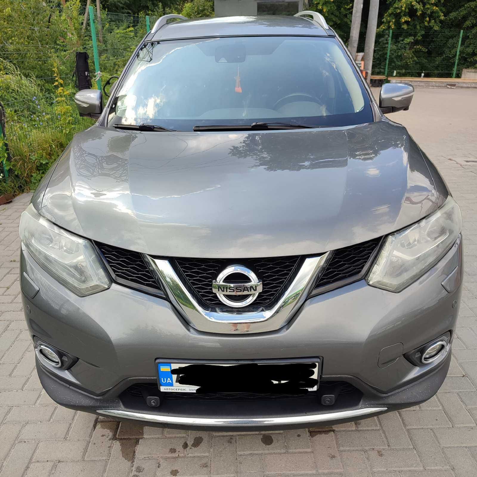 Продам автомобіль Nissan X-Trail 2015 рв.у відмінному технічному стані