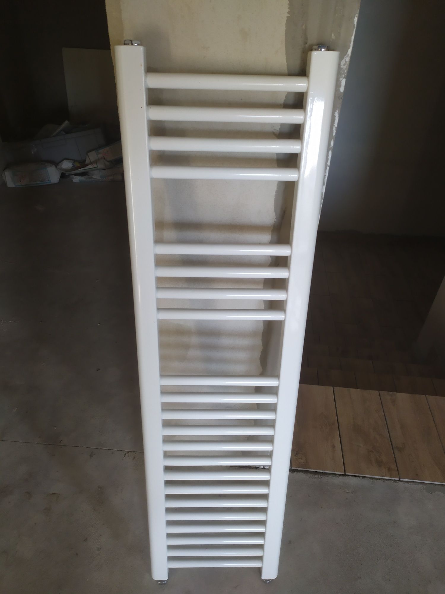 Grzejnik łazienkowy 110x30