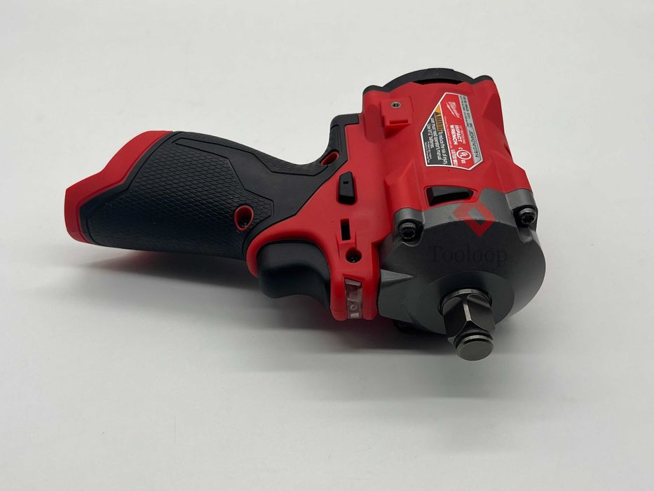 Аккумуляторный импульсный гайковерт Milwaukee M12 FUEL 1/2 (2555-20)