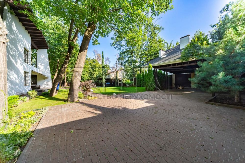 Пропонується в оренду чудовий будинок площею 300м2