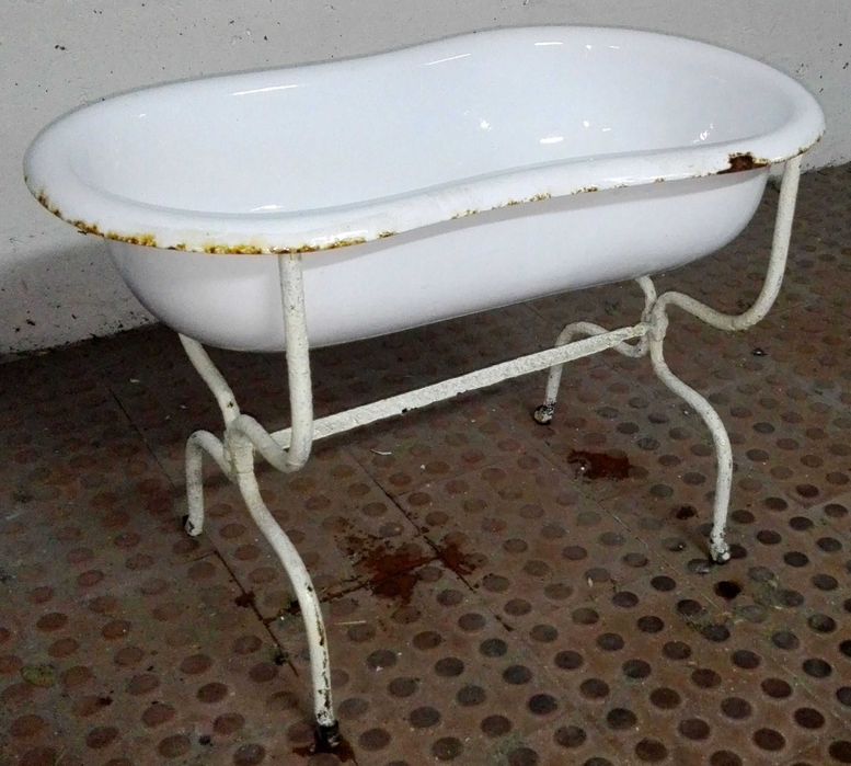 Bidé esmaltado antigo