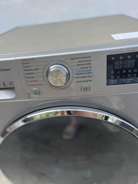 Прально-сушильна машина LG 9/6 кг