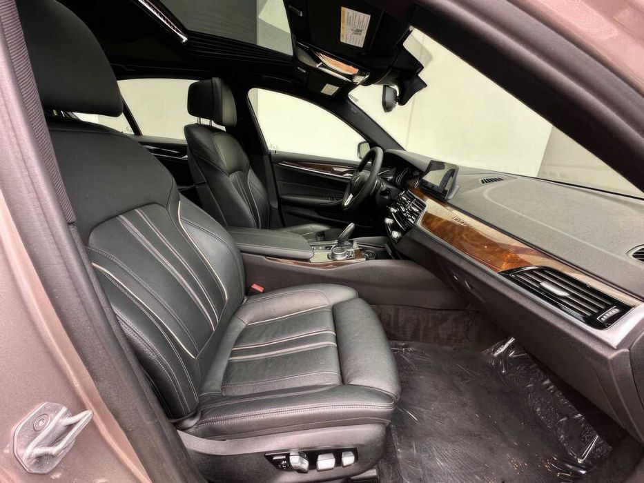 BMW 5 Series 530i      2018