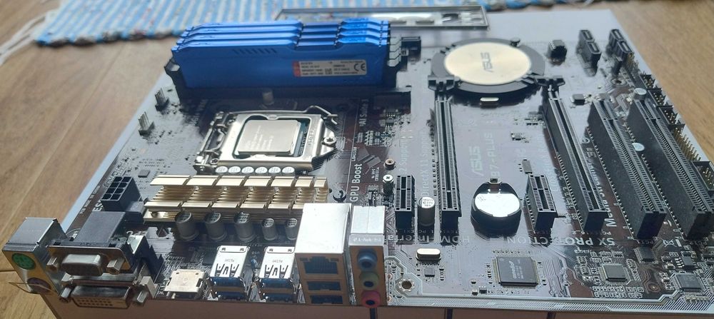 Motherboard ASUS H97-PLUS + i7-4790K 4.40GHz + 16GB RAM
