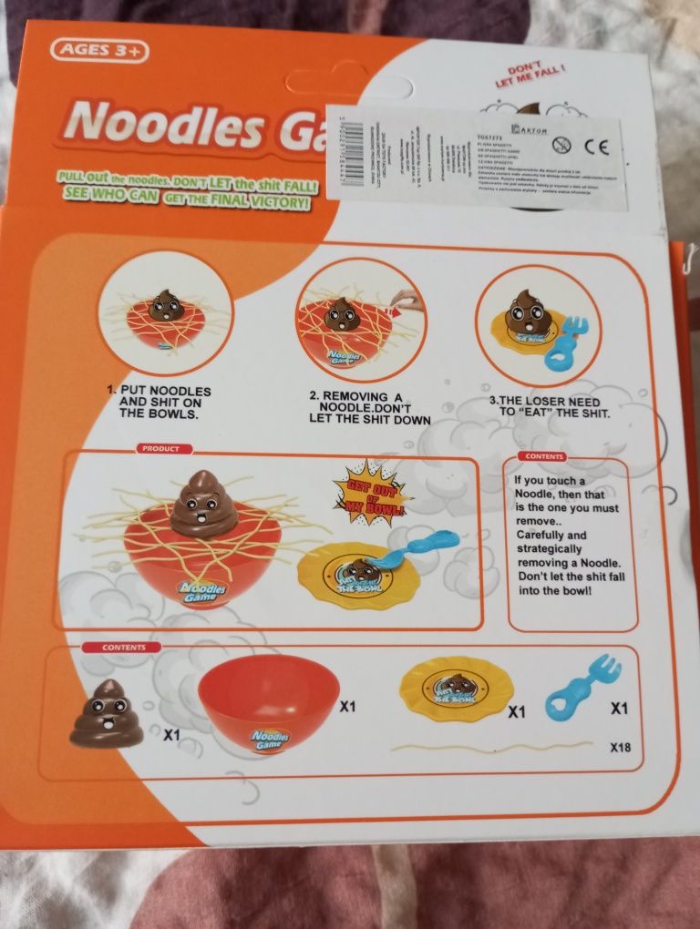 Gra z kupą i makaronem Noodles Gamę Mini