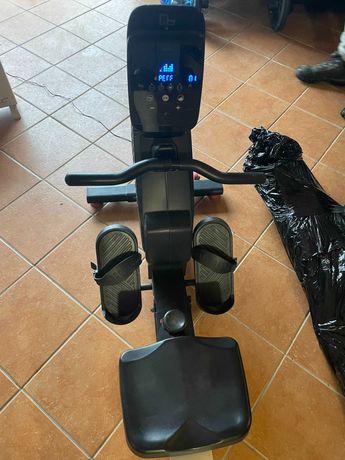Sprzedam wioślarz Domyos 500B – doskonały do ćwiczeń w domu!