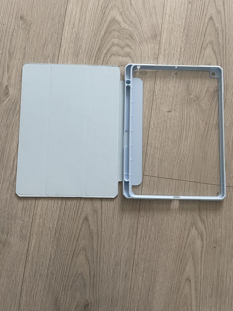 Etui apple bizon obudowa nowe ipad 9/8/7    10.2