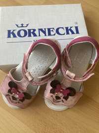 Sandałki 25/ firma Kornecki