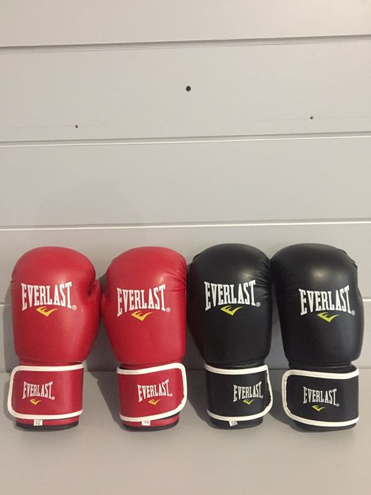 Боксерские перчатки Бинты Everlast тренировочные новые