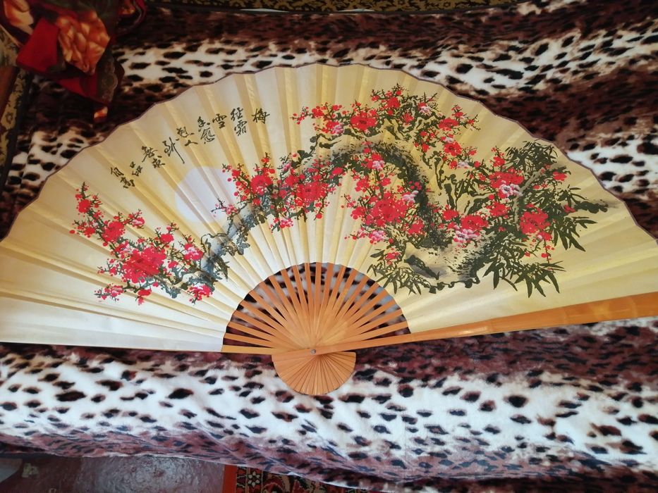 Продам веер настенный.