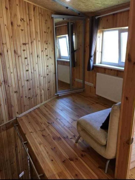 Гараж в гаражному кооперативі.