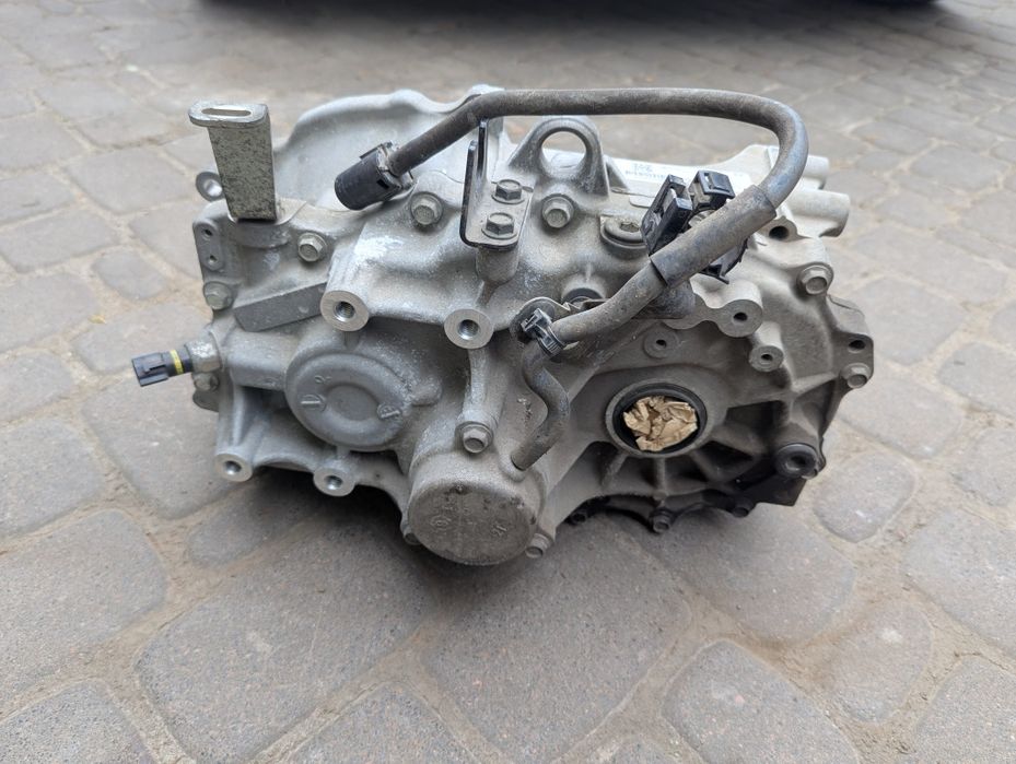 Редуктор передній nissan e-nv 200 N04662209B 32010 4FA5A
Nissa