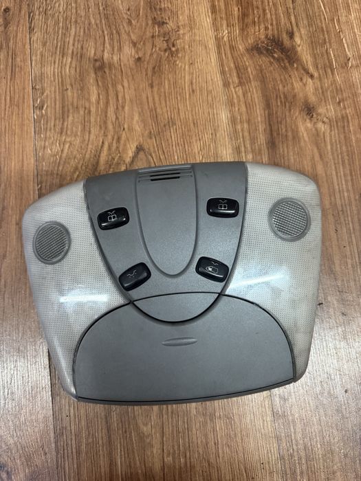 Oświetlenie kabiny lampka podsufitki Sprinter 906