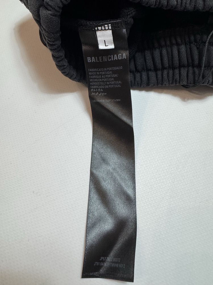 Шорти Balenciaga спортивні Burning Unity M L ERD Baggy Vetements