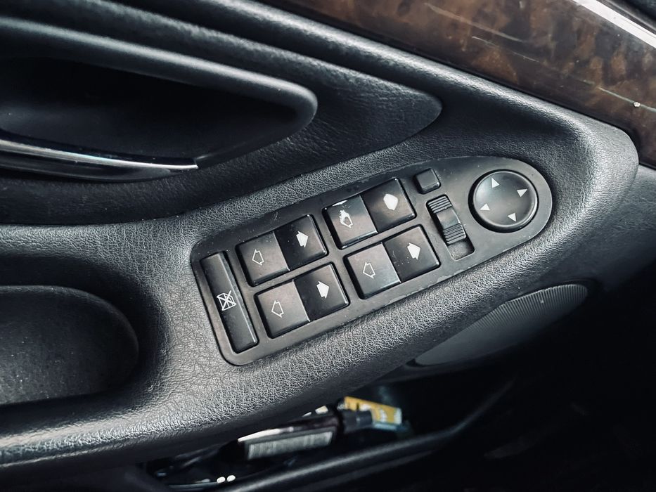 Продам BMW E38 2.8 m52b28