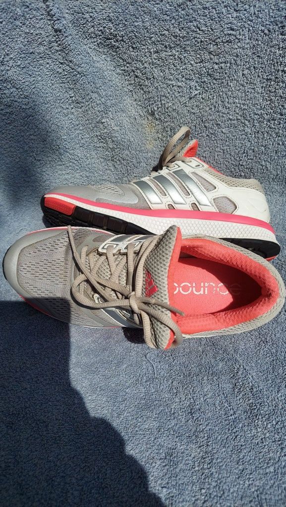 Buty sportowe damskie Adidas bounce