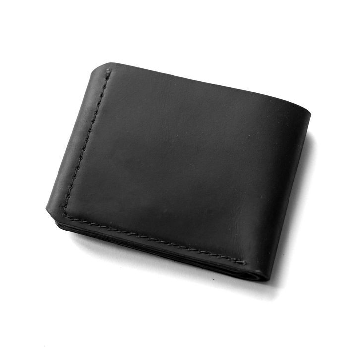 Гаманець Klapan з натуральної шкіри чорний з фіксацією на кнопці