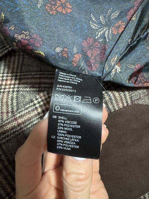 Класичний піджак HM в клітинку