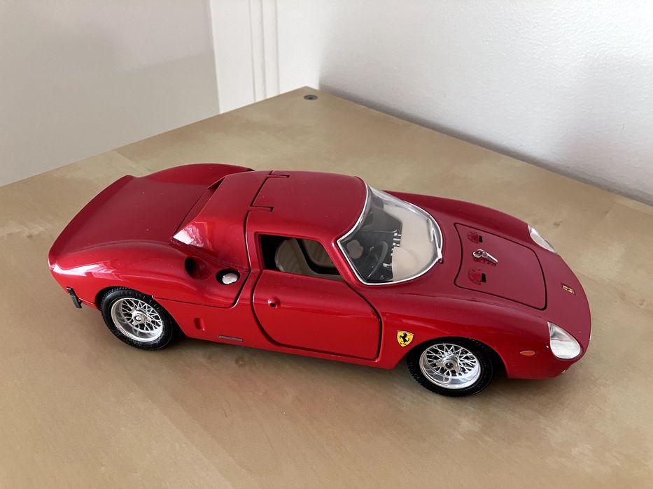Coleção miniaturas Ferrari 1/18