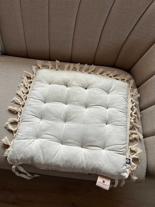 Poduszki na krzesła boho poduchy kremowe zestaw poduszek z frędzlami