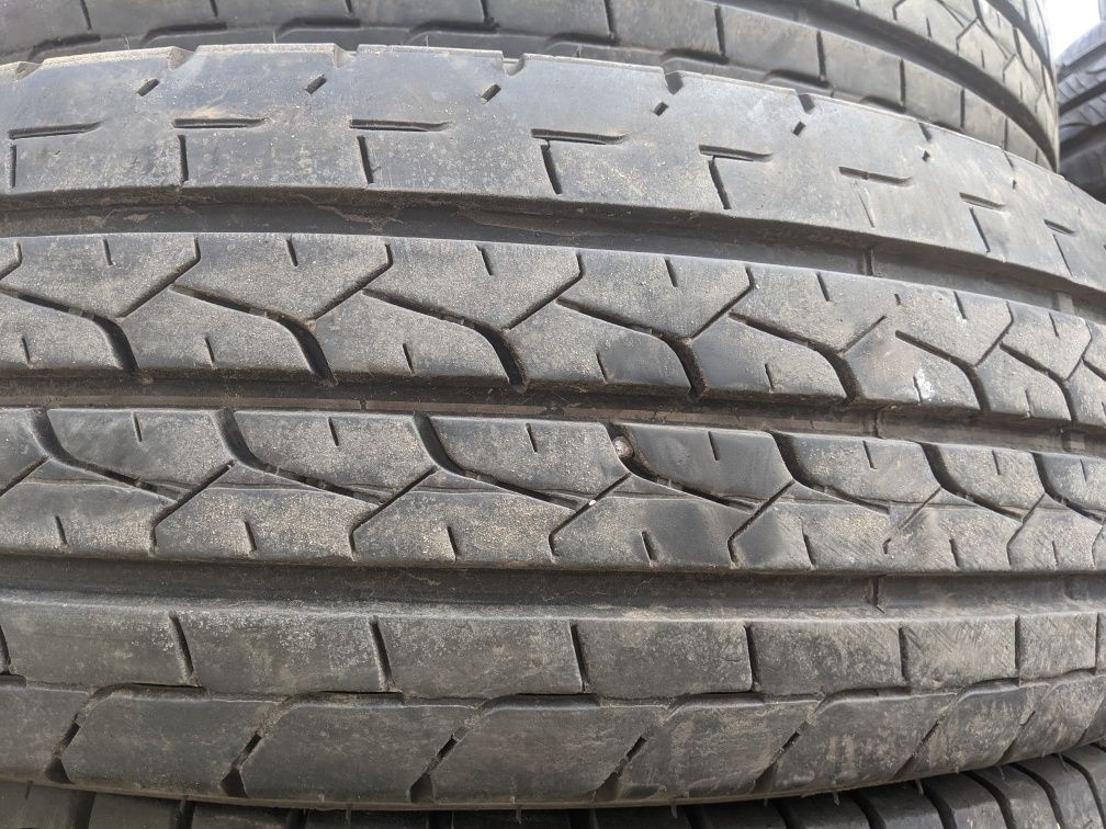 225/75R16C Bridgestone 22рік.