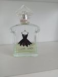 La perite robe noire