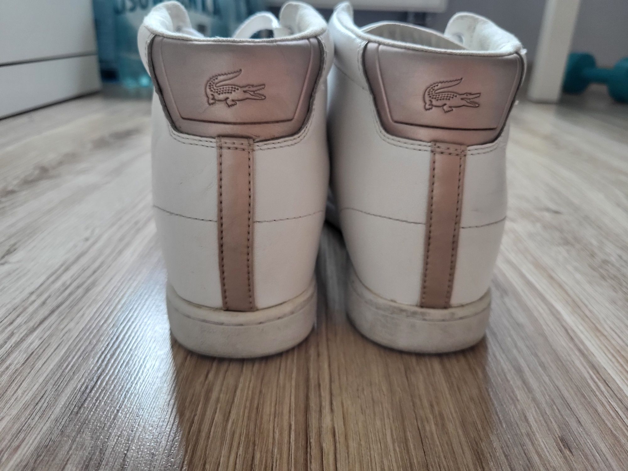 Buty sportowe za kostke ukryty koturn lacoste 41