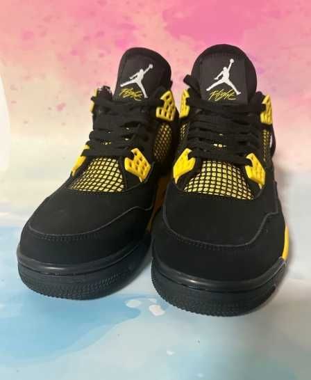 Buty damskie Trampk Jordan 4 Retro Thunder R.43