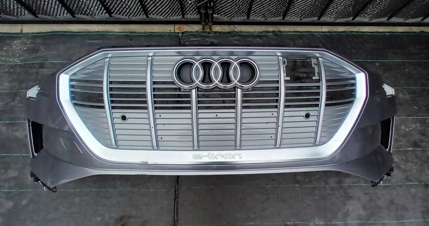 Бампер передній  AUDI E TRON 4KE S LINE 20-