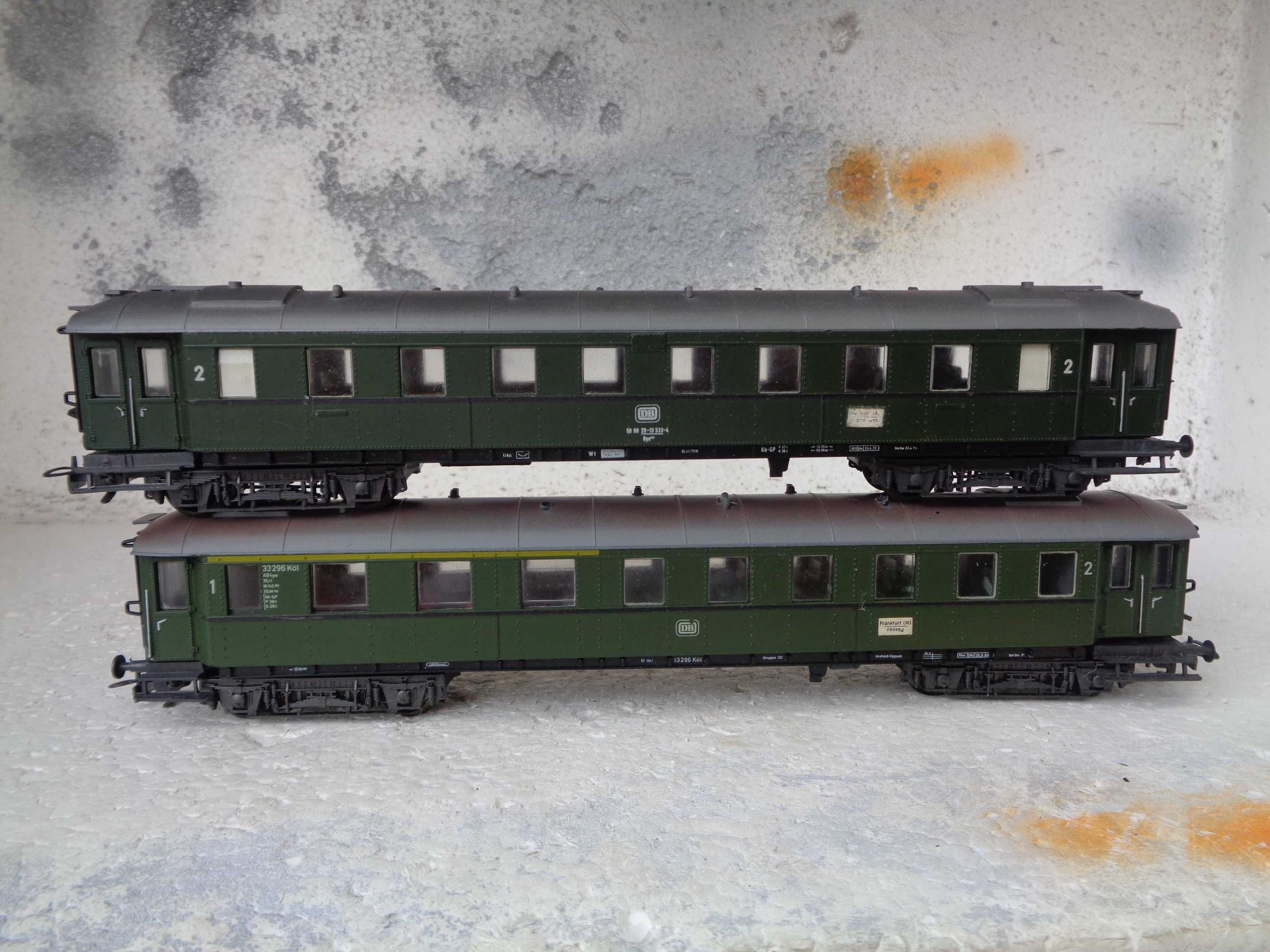 1:87 PIKO Lote de 2 carruagens passageiros 1ª e 2ª classe comboio