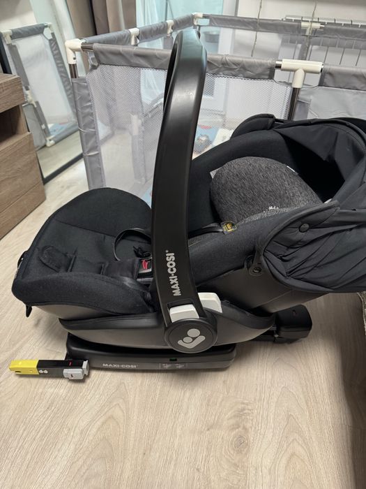 Автолюлька Maxi-Cosi marble з базою Isofix