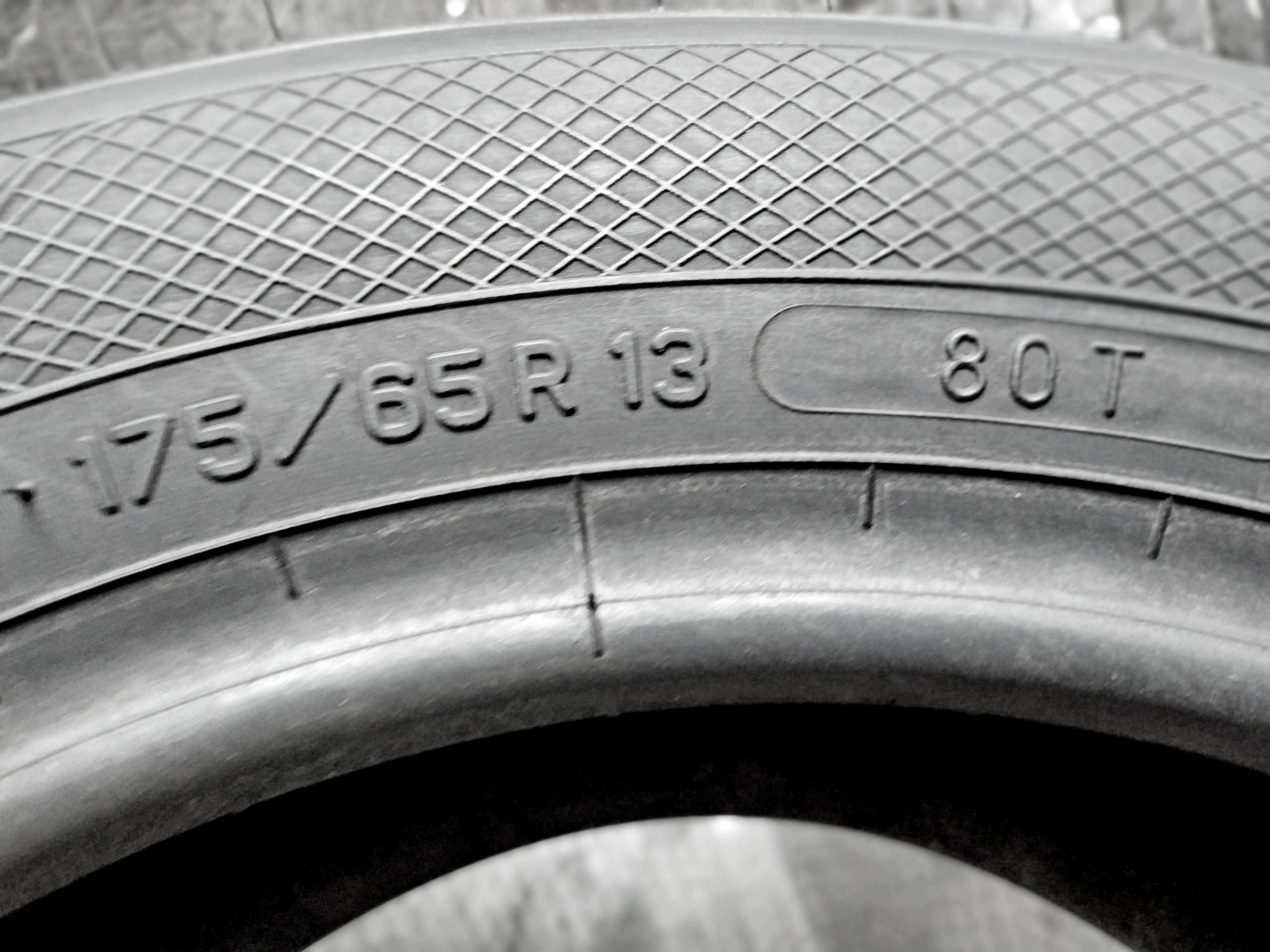 Шини Б/в 175.65.13 пара Kleber