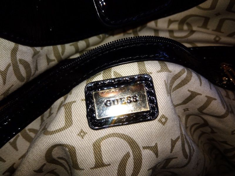 GUESS - Carteira Preta